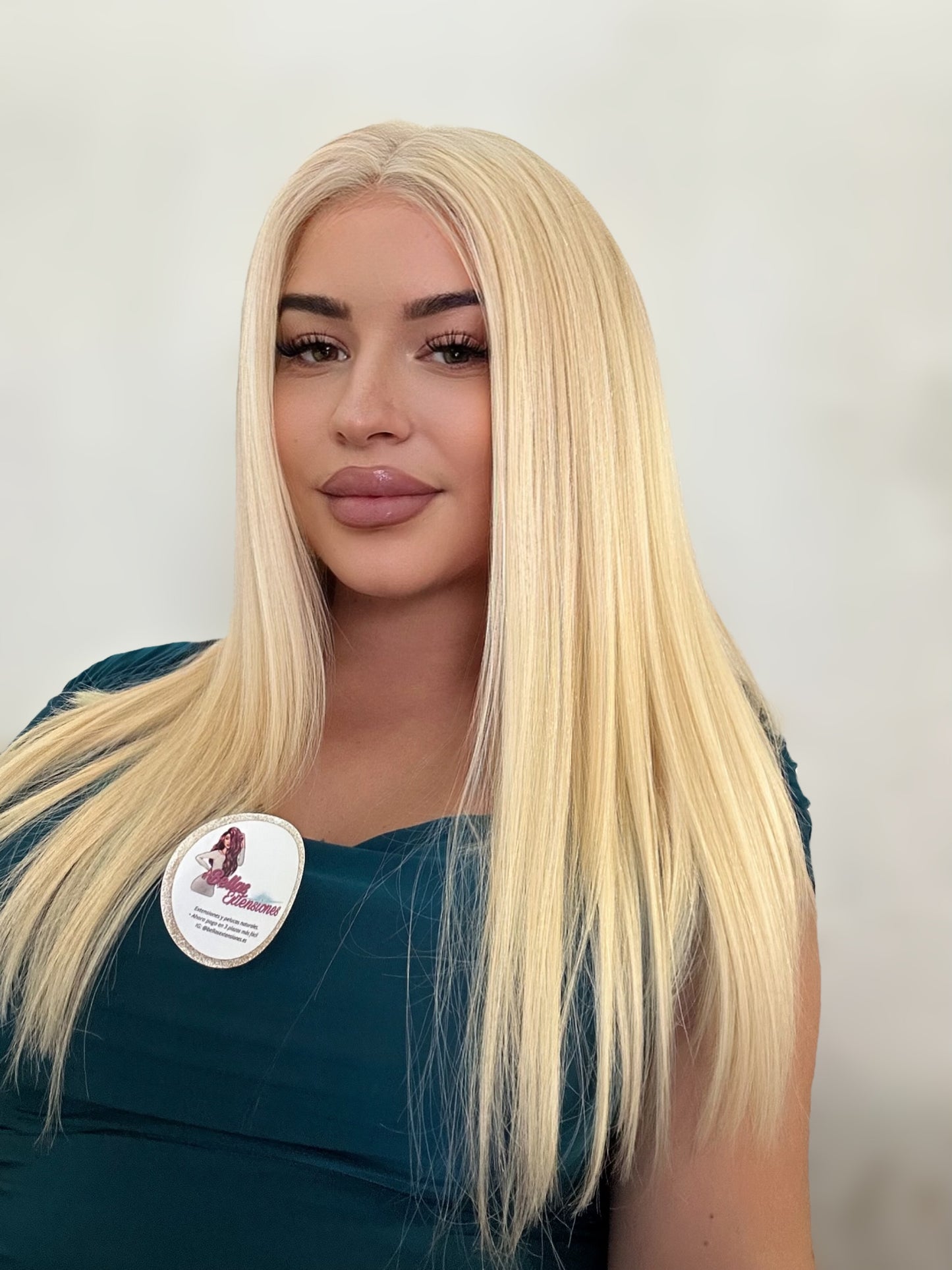 Peluca de Pelo Humano Color 613 – Encaje 6x9 Sin Pegamento – 20” (50 cm) HELEN