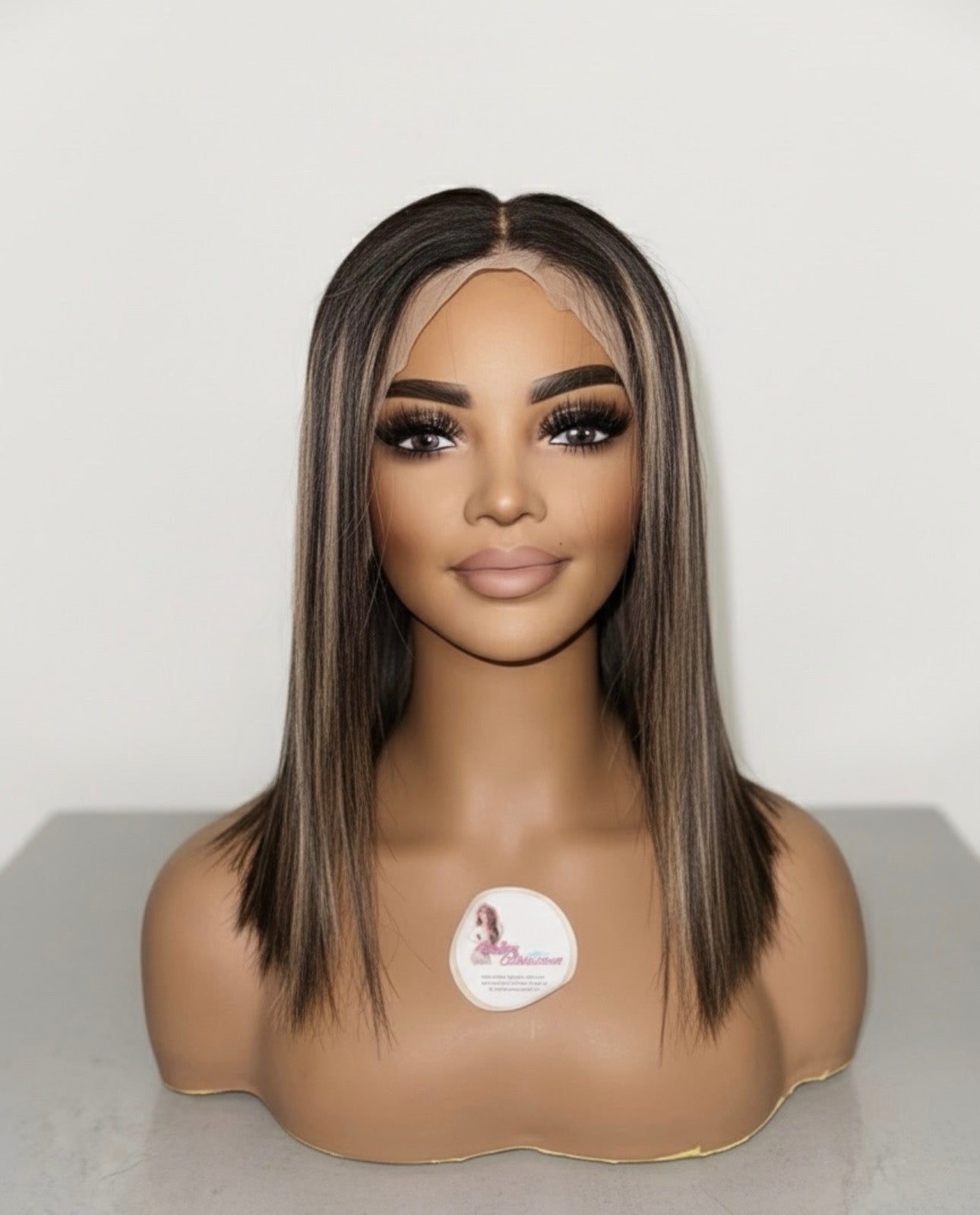 Peluca Frontal de Encaje 13x4 de Cabello Humano 100% Natural –Bob Liso con Mechas Caramelo