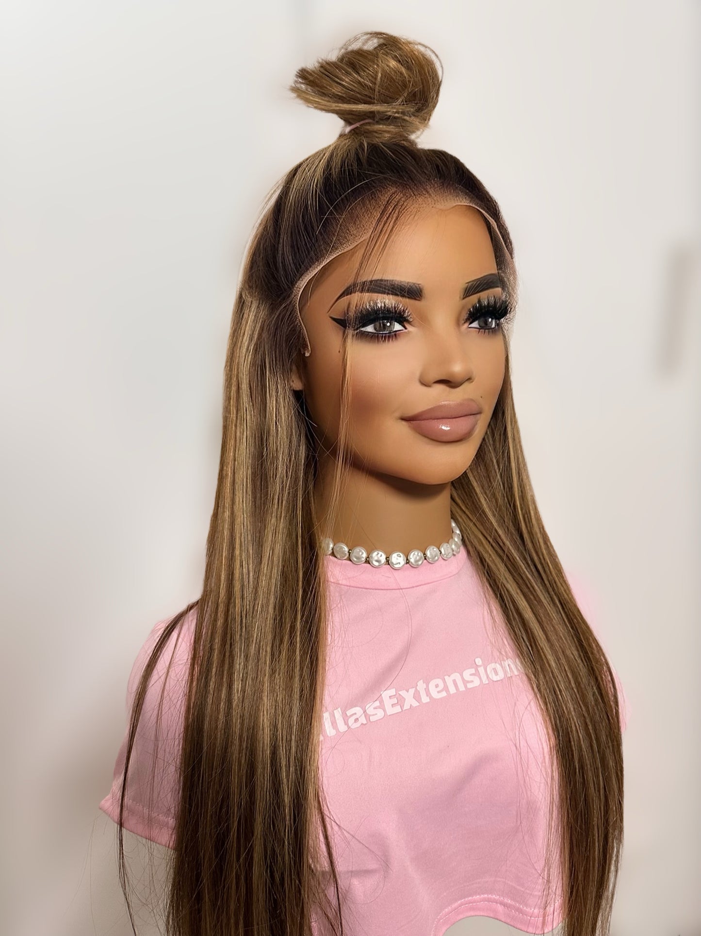 Peluca Lace Front 13x6 - Castaño Iluminado con Mechas Rubias (65 cm)