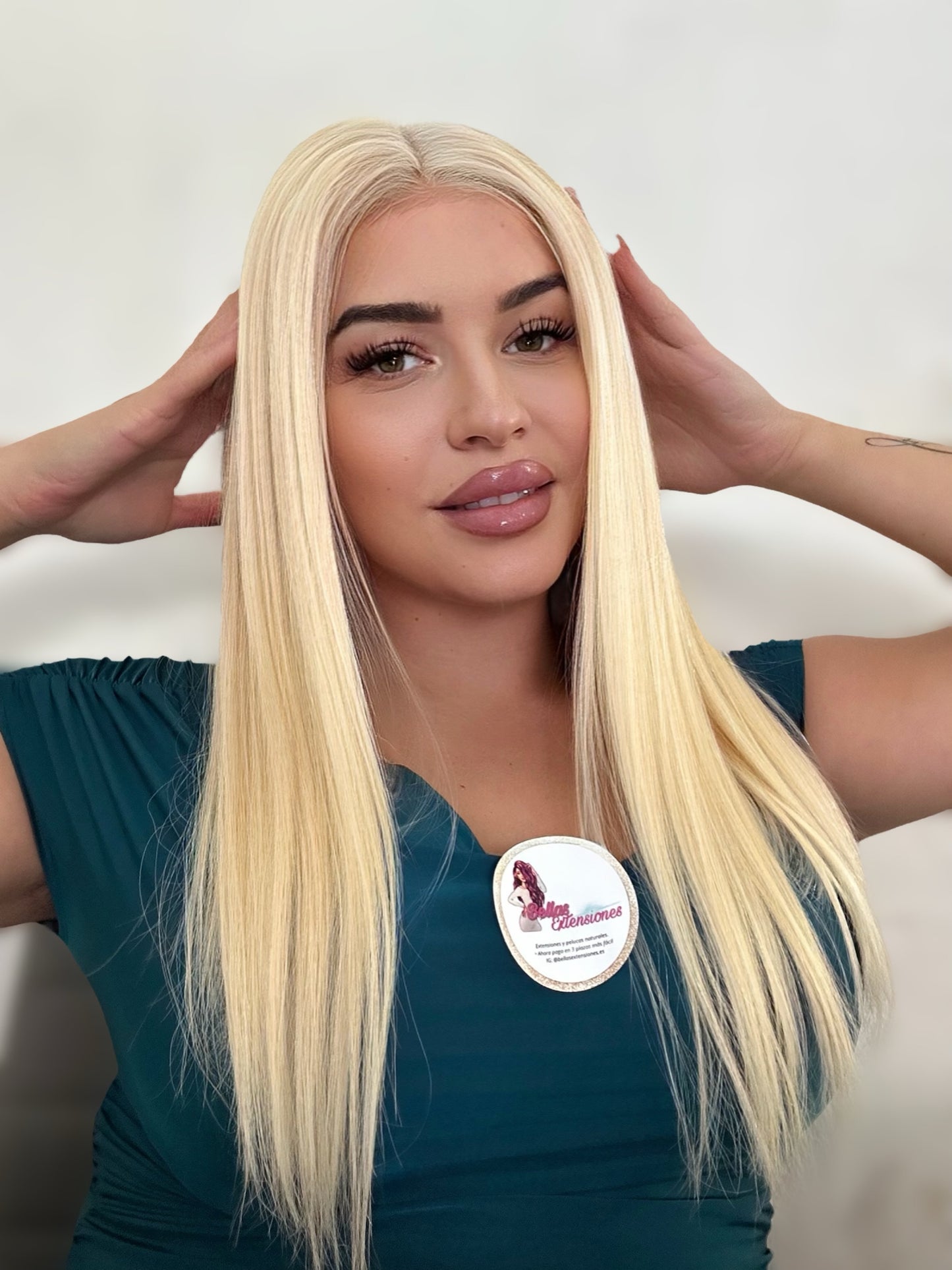 Peluca de Pelo Humano Color 613 – Encaje 6x9 Sin Pegamento – 20” (50 cm) HELEN