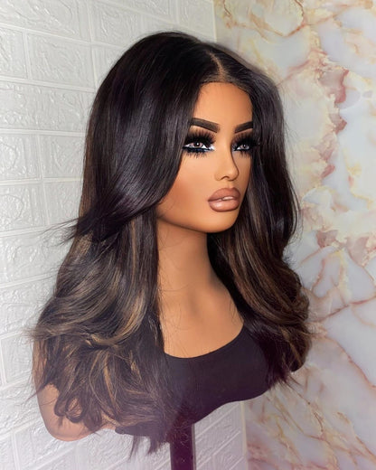 Peluca Pelo Humano Morena con Reflejos Caramelo Balayage 13x4 - CRISTINA